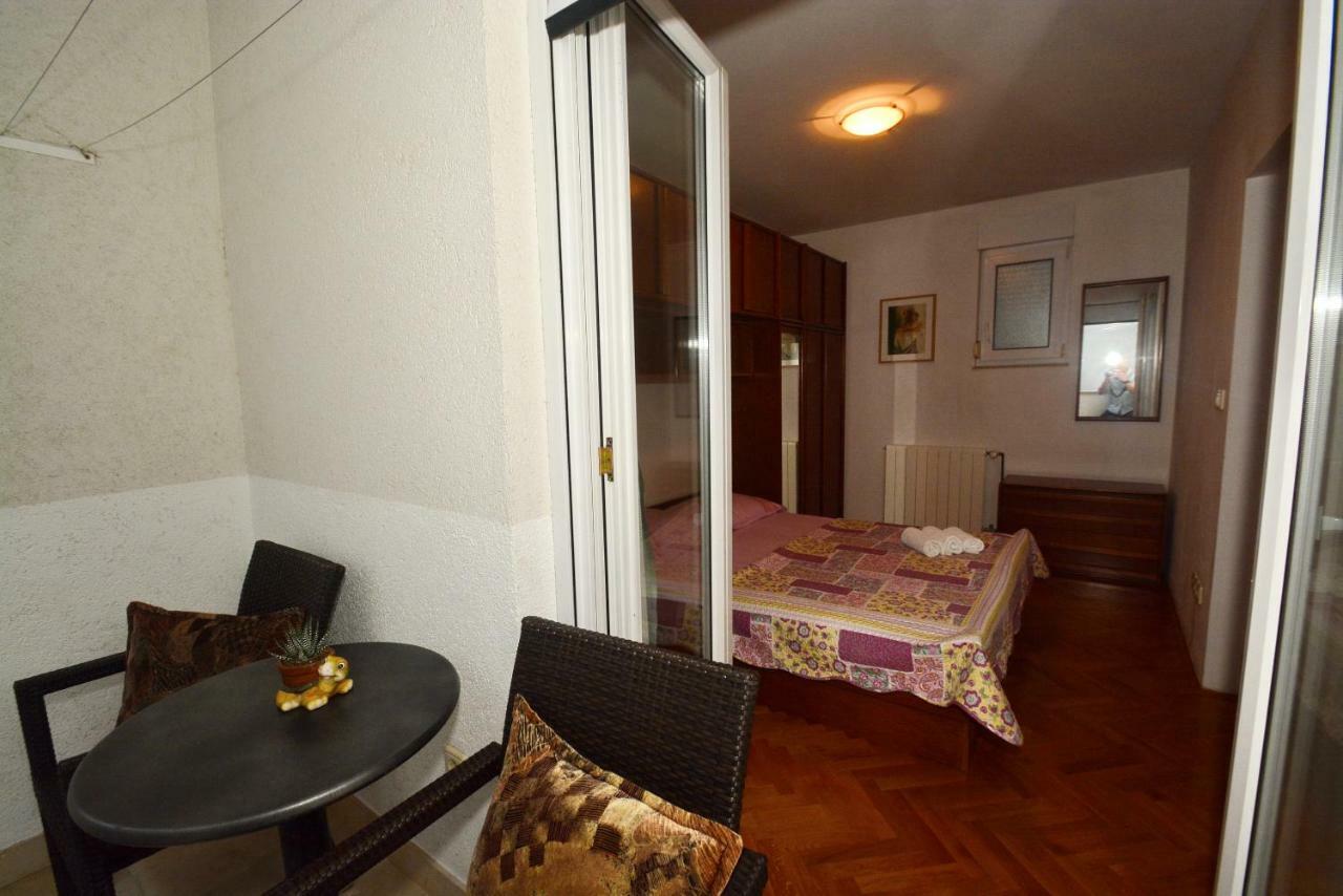 Apartman Vanja Omiš Esterno foto